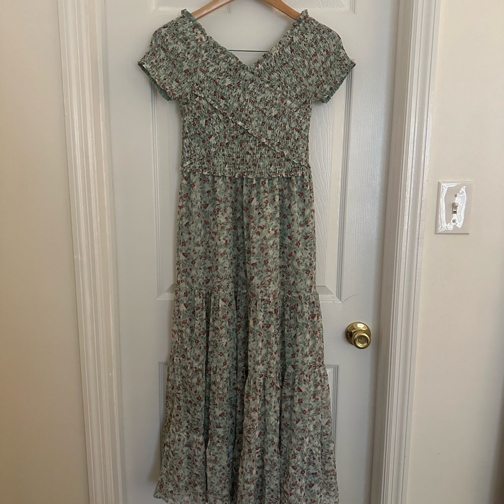 BB Dakota Sage Floral Maxi Dress